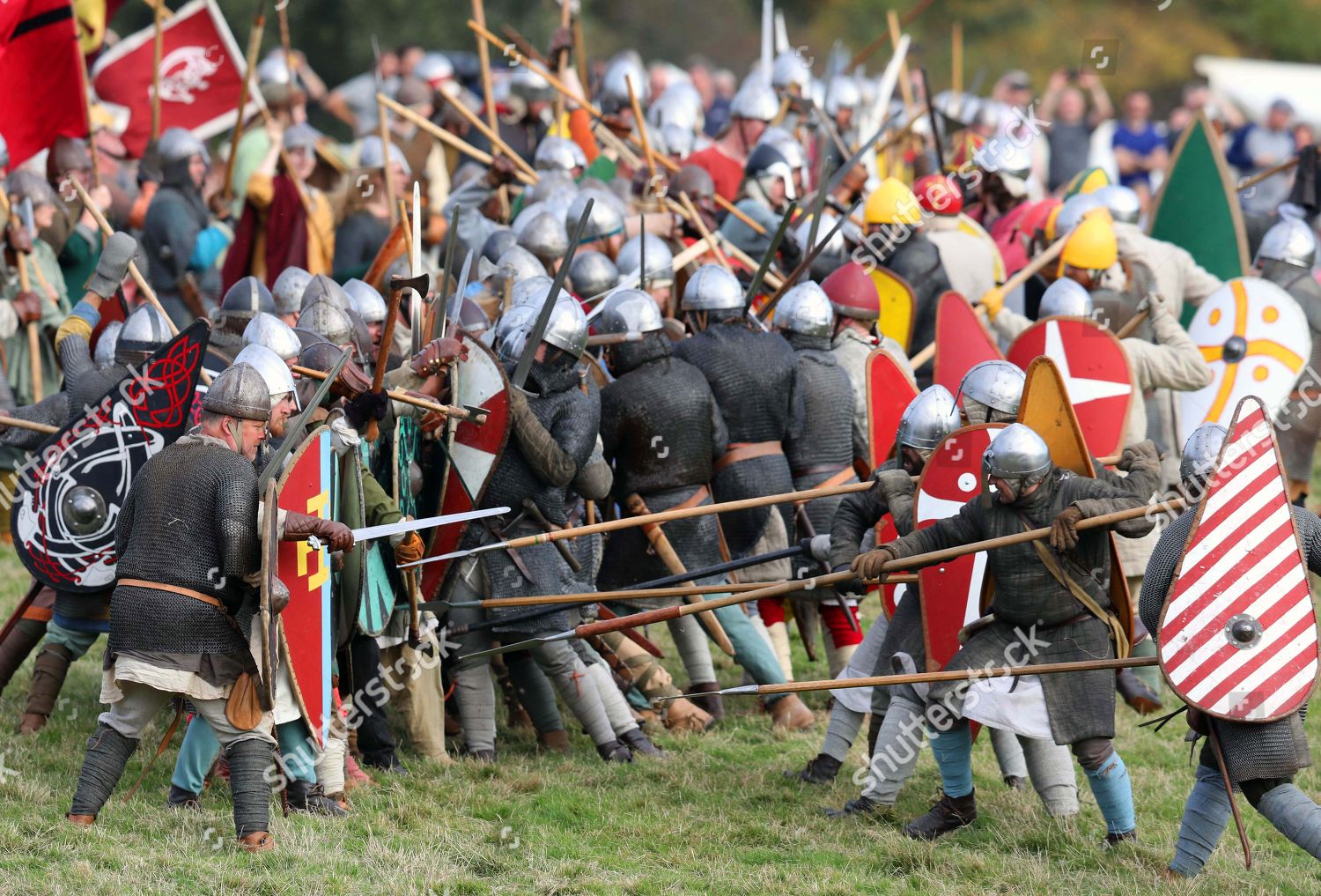 Битва при гастингсе произошла. Битва при Гастингсе (1066 г. н.э.). Битва при Гастингсе 1066. Битва при Гастингсе англосаксы. Нормандский рыцарь Гастингс.
